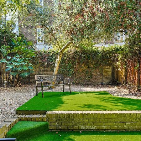 3 Bedroom Mews Home - Clapham Common - Free Private Parking - Sleeps 5 - Newly Refurbished - Sweetpea & Pillow Properties London Ngoại thất bức ảnh