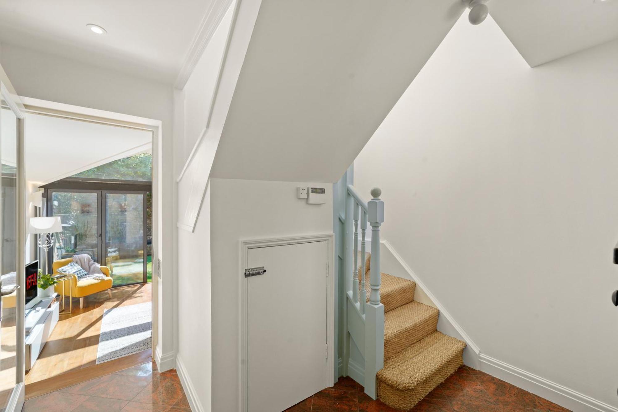 3 Bedroom Mews Home - Clapham Common - Free Private Parking - Sleeps 5 - Newly Refurbished - Sweetpea & Pillow Properties London Ngoại thất bức ảnh