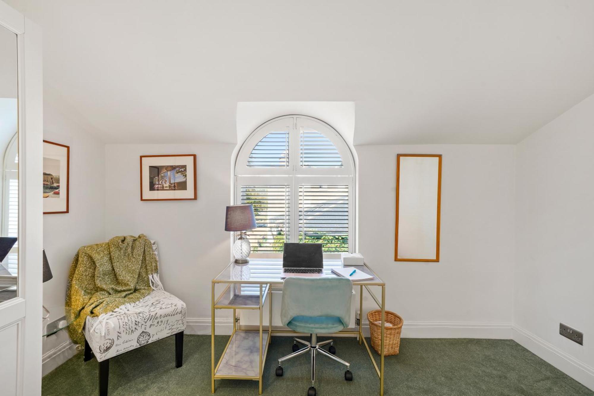 3 Bedroom Mews Home - Clapham Common - Free Private Parking - Sleeps 5 - Newly Refurbished - Sweetpea & Pillow Properties London Ngoại thất bức ảnh
